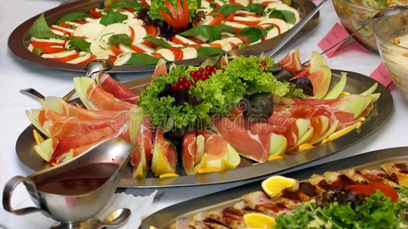 上海狗狗饼干专卖店：宠物零食市场的甜蜜选择**